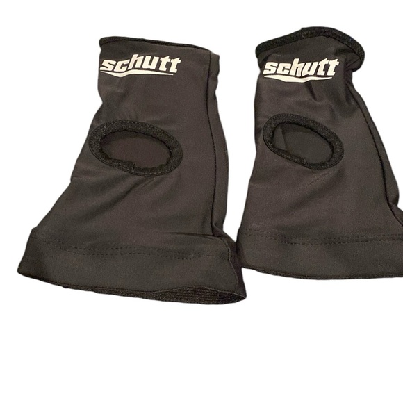 NWT Schutt Youth Elbow Pad Low Profile - Picture 3 of 9